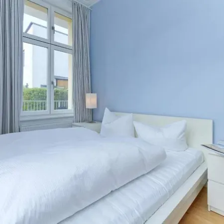 Charlottes Hoeh App 3 *